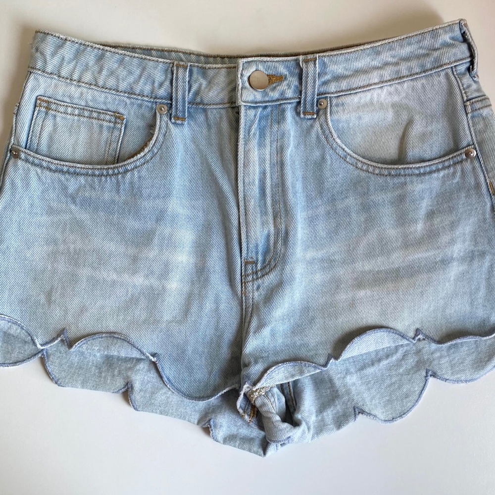 Light wash Shorts from H&M